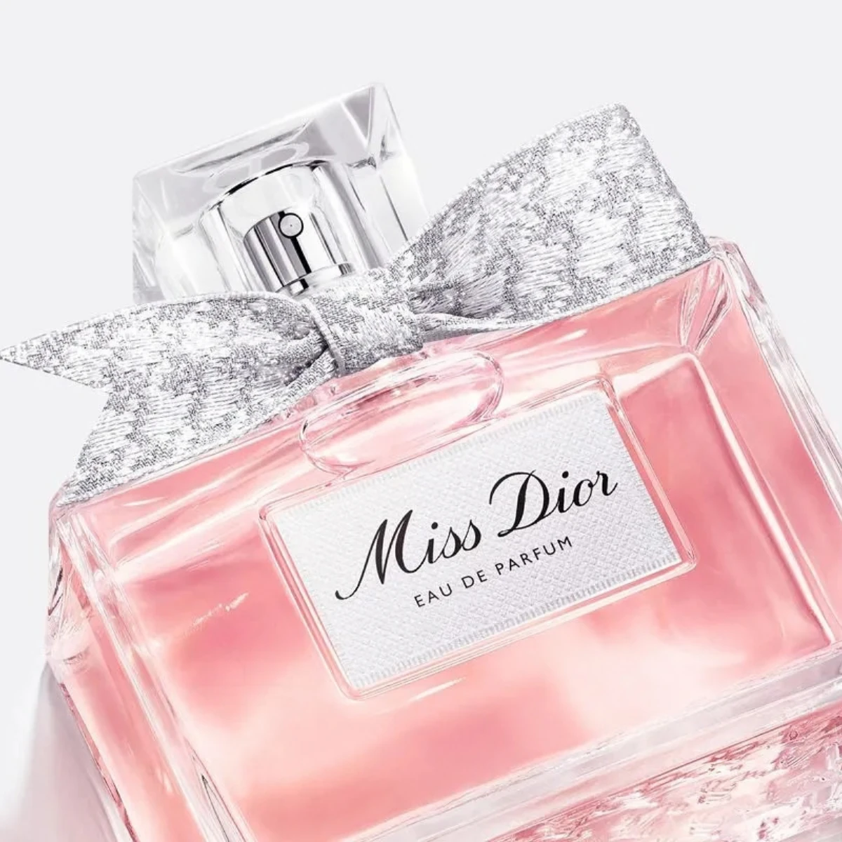 Miss Dior in close-up